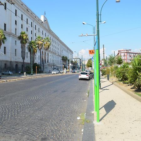 Solemare Musica & Poesia Apartment Наполи Екстериор снимка