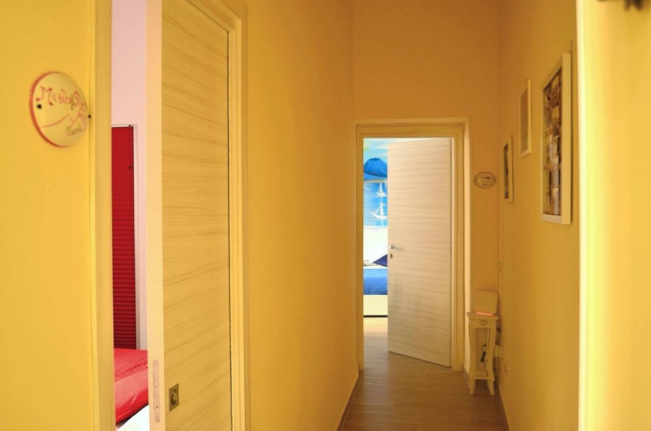 Solemare Musica & Poesia Apartment Наполи Екстериор снимка